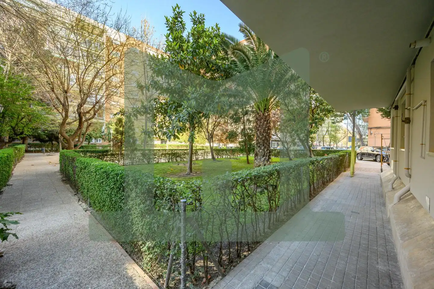 Jardín de Piso en venta en Madrid con Calefacción, Parquet y Amueblado