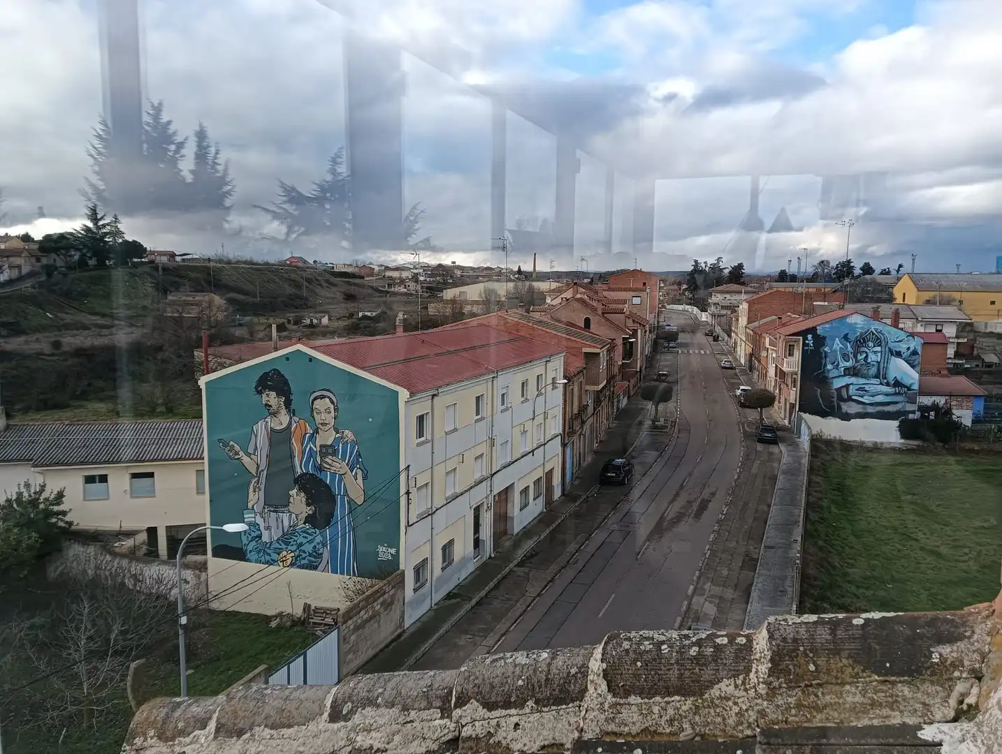 Vista exterior de Ático en venta en La Bañeza  con Calefacción y Terraza