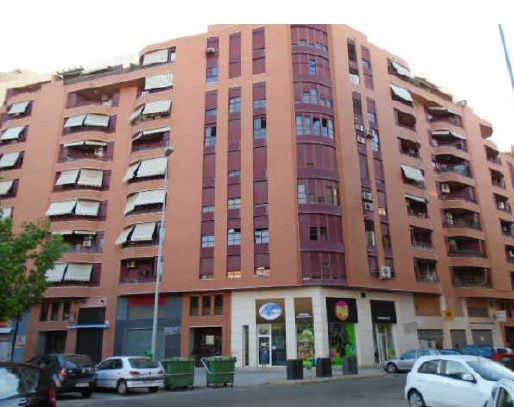 Vista exterior de Piso en venta en Castellón de la Plana / Castelló de la Plana con Trastero