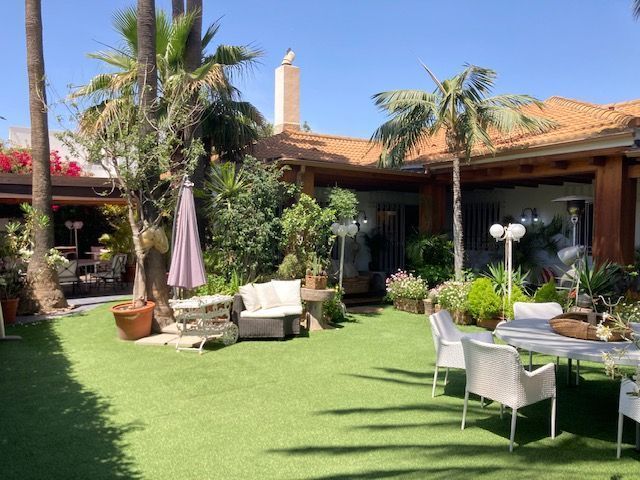 Terrassa de Casa o xalet en venda en Roquetas de Mar amb Aire condicionat, Calefacció i Jardí privat