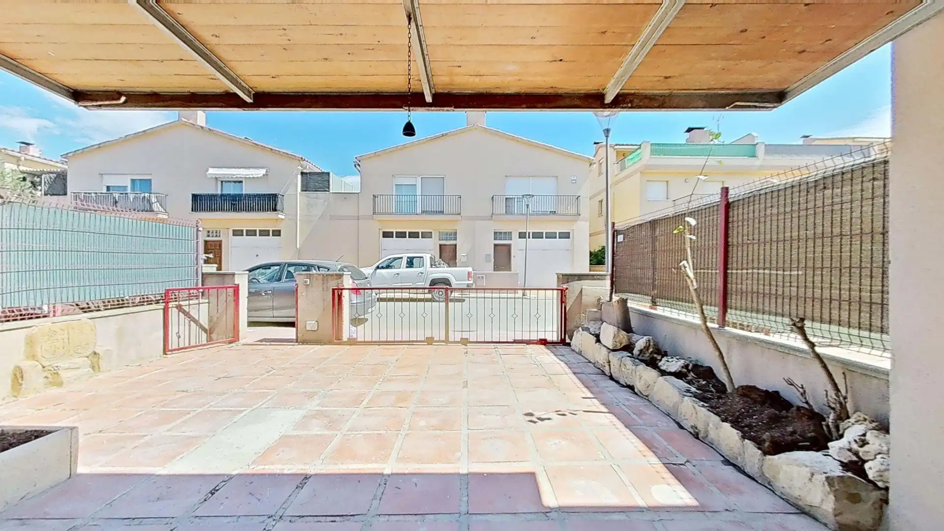 Terrasse von Einfamilien-Reihenhaus zum Verkauf in Cervià de Les Garrigues mit Heizung und Terrasse
