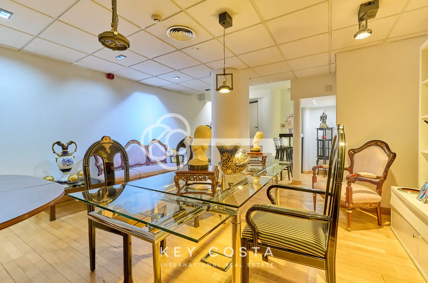 Comedor de Local en venta en Alicante / Alacant con Amueblado, Alarma y Domótica
