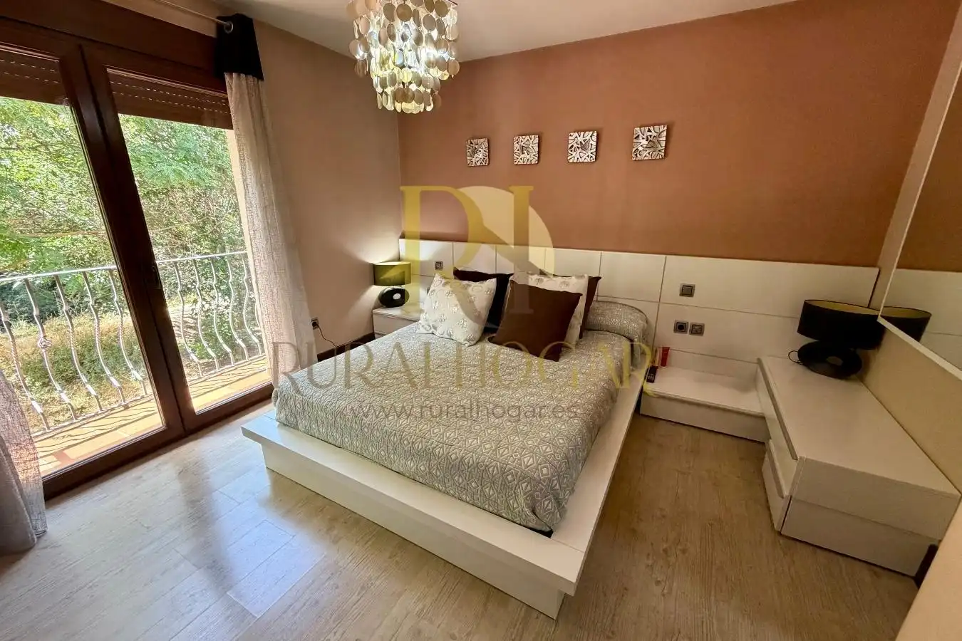 Dormitori de Casa o xalet en venda en Molina de Aragón amb Calefacció, Jardí privat i Terrassa