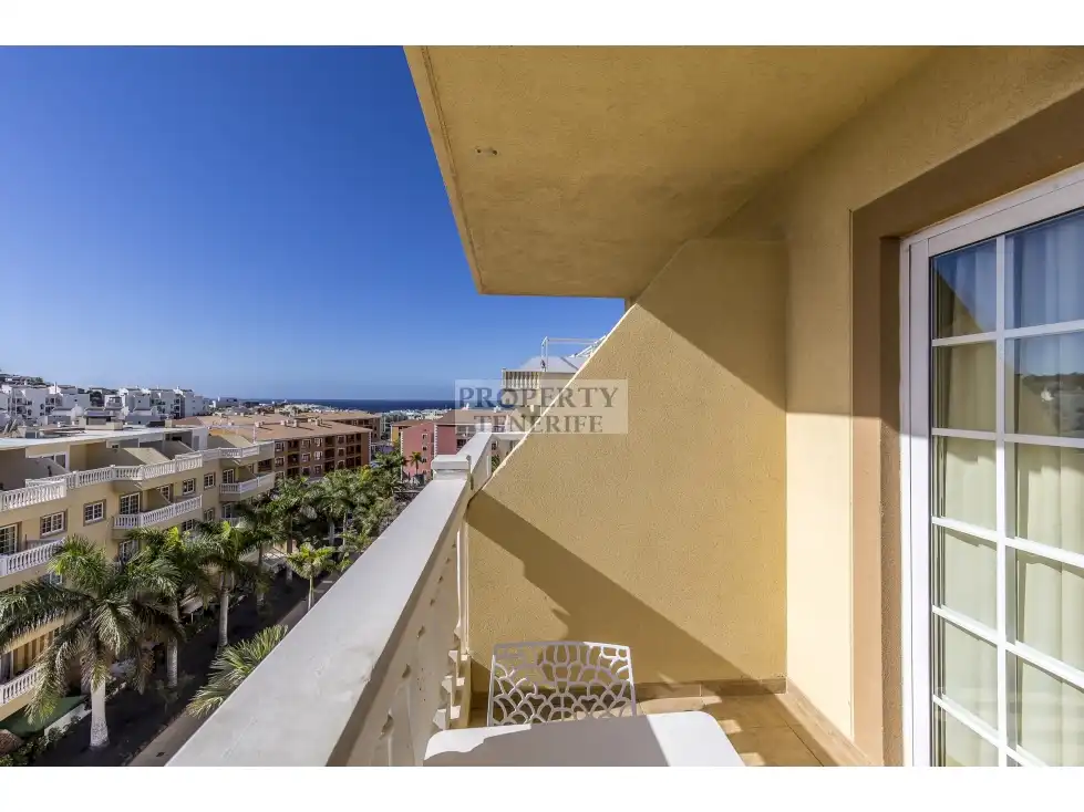Exterior view of Flat for sale in Arona  with Swimming Pool