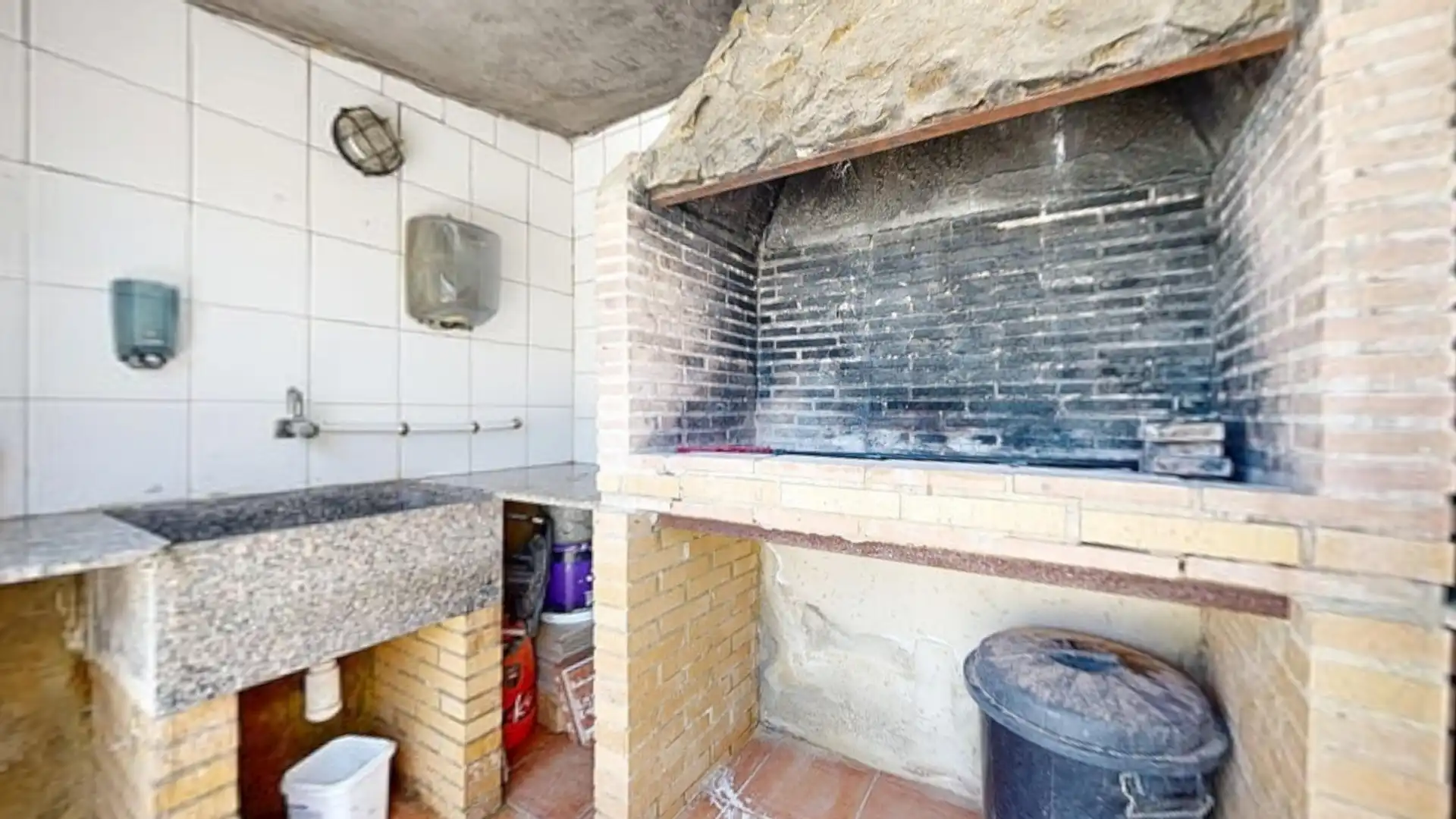 Cocina de Casa o chalet en venta en Montserrat con Aire acondicionado, Calefacción y Terraza