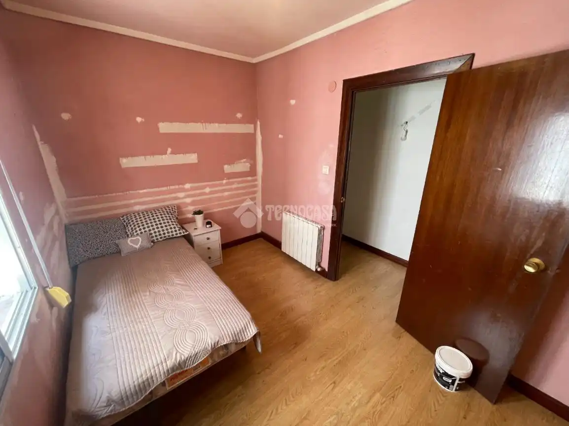 Habitación de Piso en venta en Zaragoza con Calefacción y Amueblado