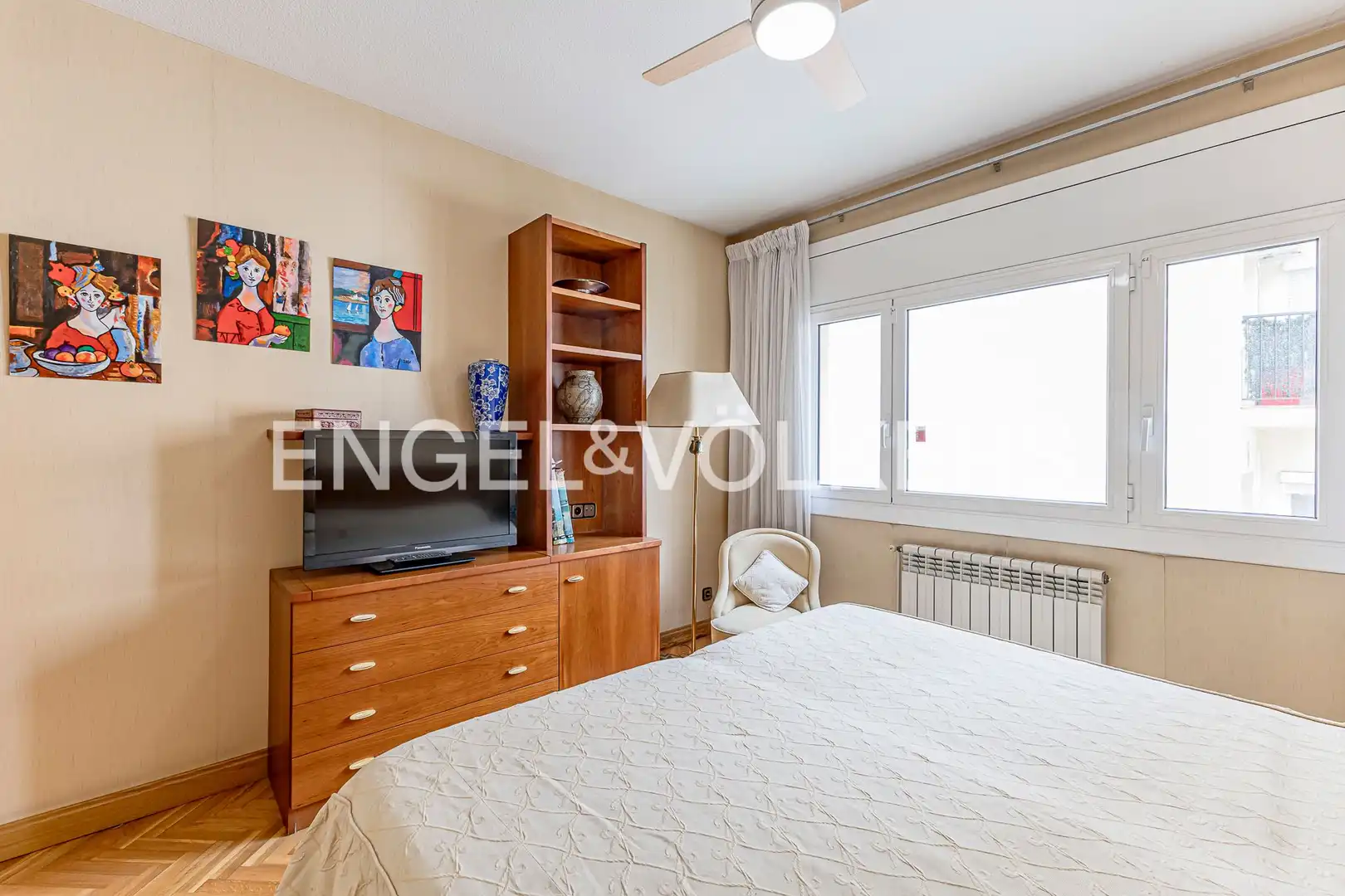 Habitación de Piso en venta en Barcelona con Calefacción y Balcón