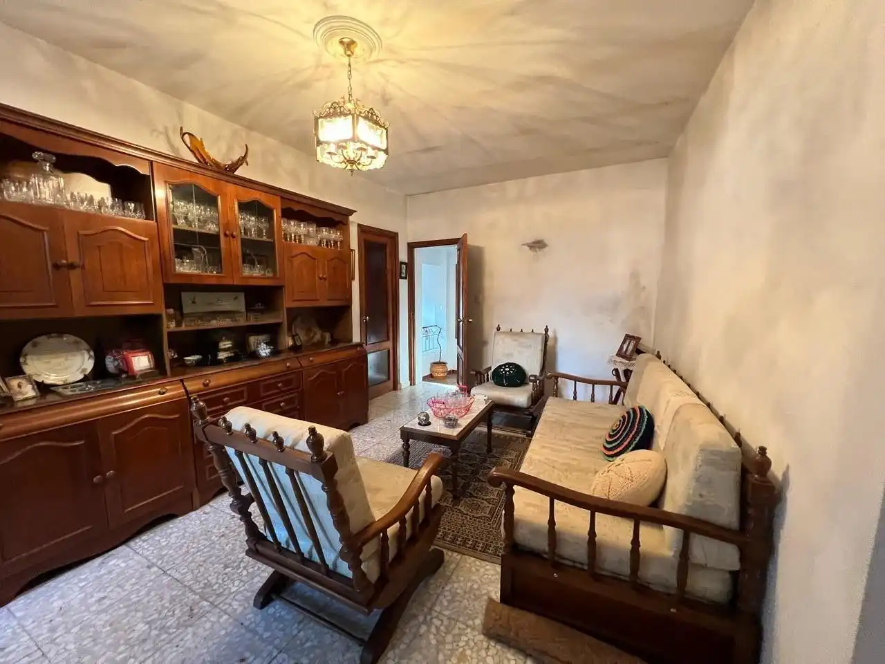 Sala d'estar de Finca rústica en venda en Ourense Capital  amb Jardí privat, Terrassa i Moblat