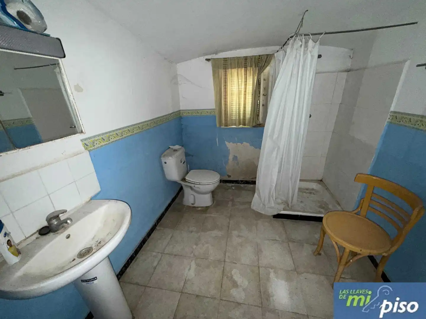 Baño de Casa o chalet en venta en Fresno el Viejo con Trastero, Horno y Internet