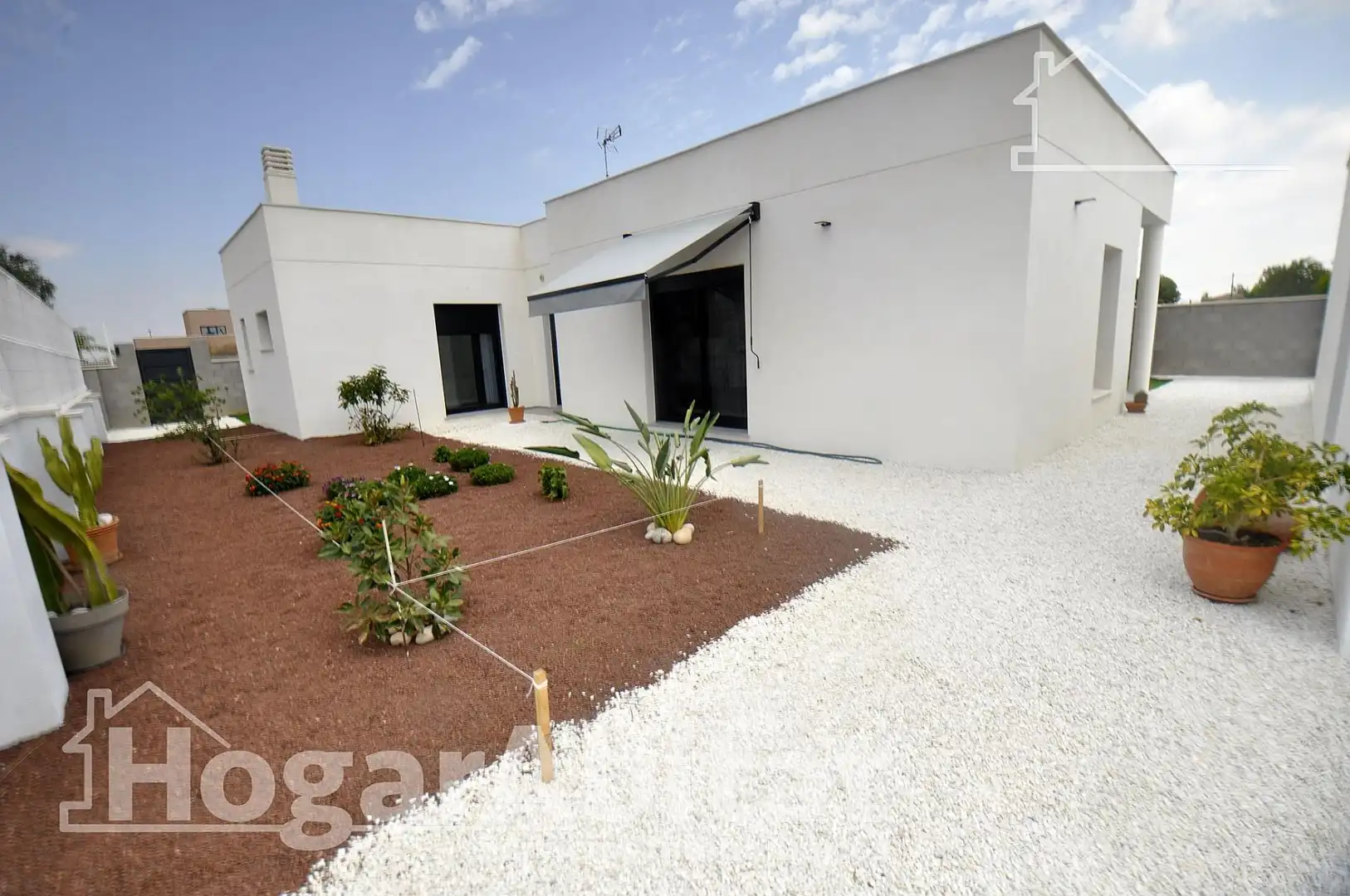 Jardí de Casa o xalet en venda en Riba-roja de Túria amb Aire condicionat, Terrassa i Traster