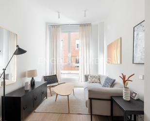 Sala d'estar de Apartament de lloguer en  Madrid Capital amb Aire condicionat, Calefacció i Traster