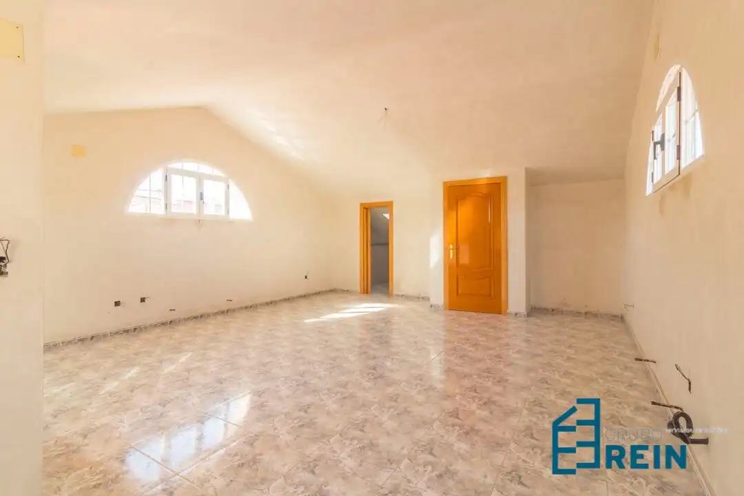 Chalet con jardín en venta en LARGO CABALLERO 1, imagen 47