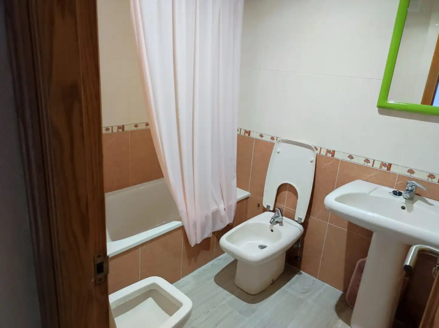 Baño de Piso de alquiler en Tavernes de la Valldigna, Valencia