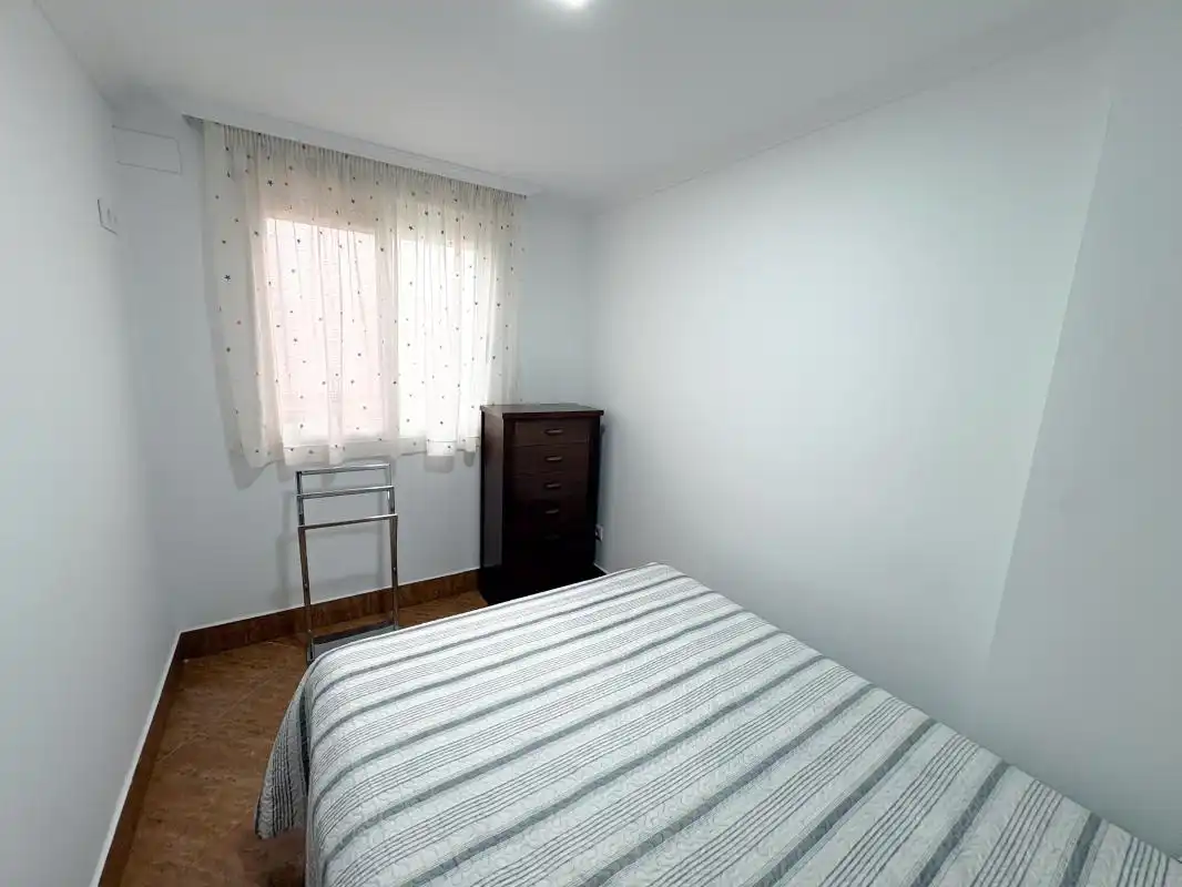 Schlafzimmer von Einfamilien-Reihenhaus zum Verkauf in Sagunto / Sagunt mit Klimaanlage, Heizung und Terrasse