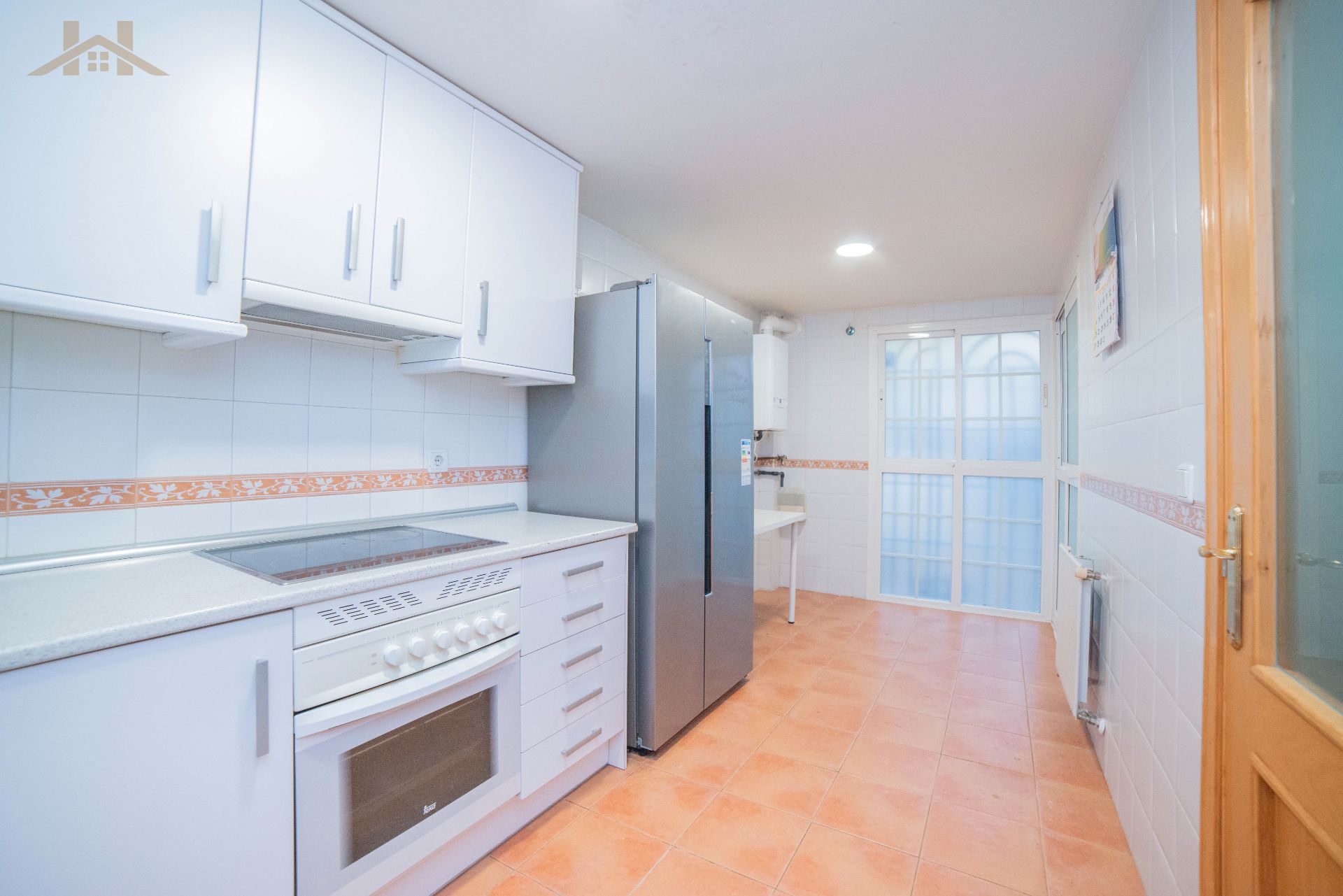 Cuina de Casa adosada en venda en Illescas amb Aire condicionat, Calefacció i Jardí privat