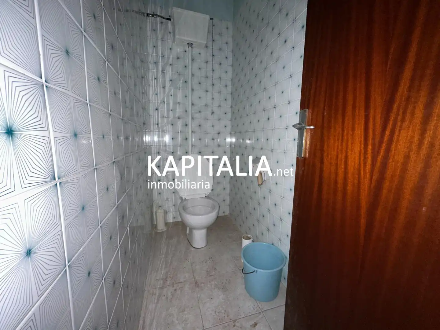 Bathroom of Houses for sale in Canals, Valencia