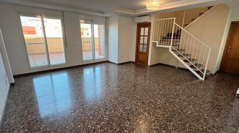 Foto 3 de Ático de alquiler en Plaza Xúquer, Paiporta