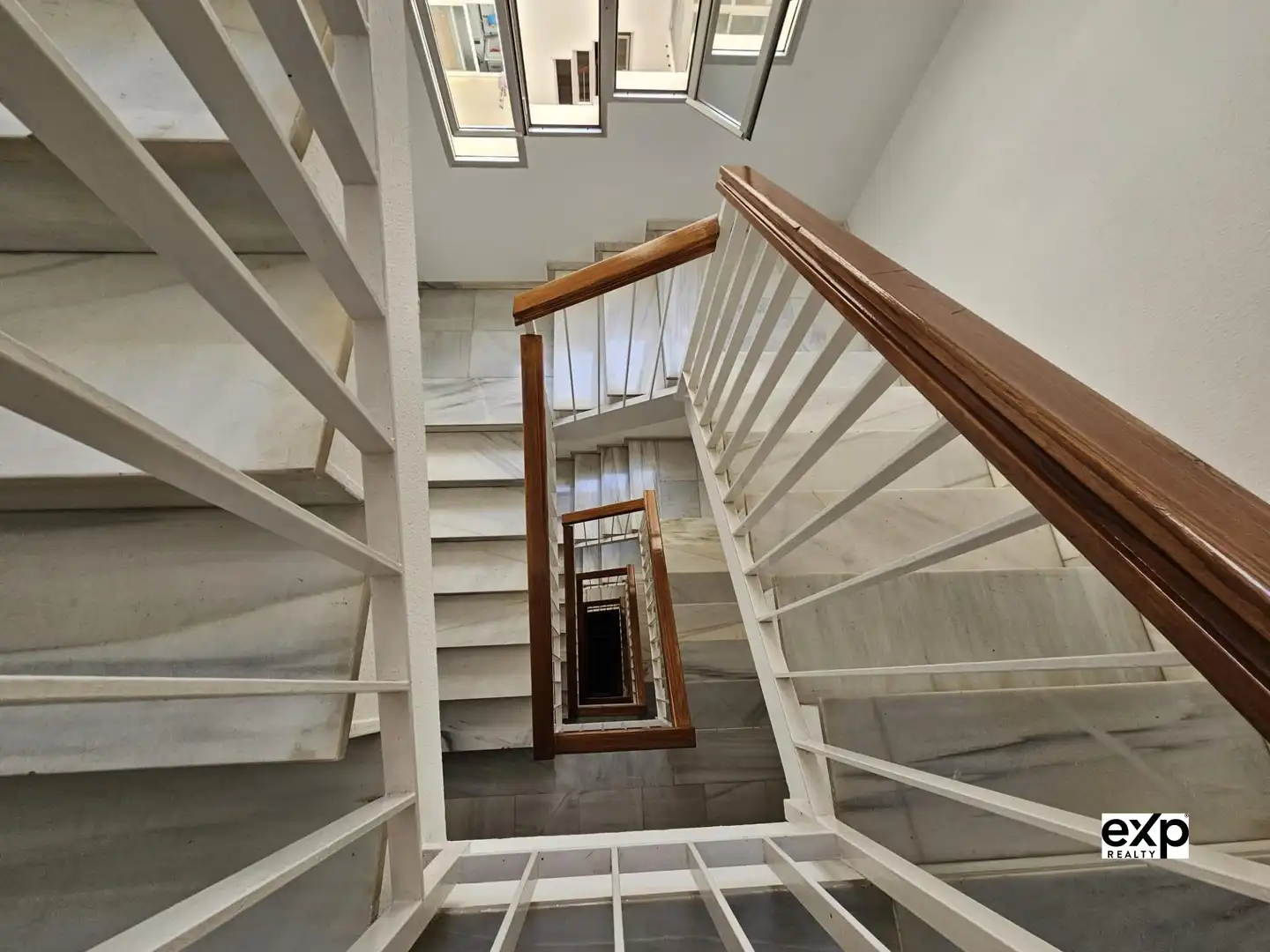 Flat for sale in Fuengirola  with Air Conditioner, Swimming Pool and Furnished