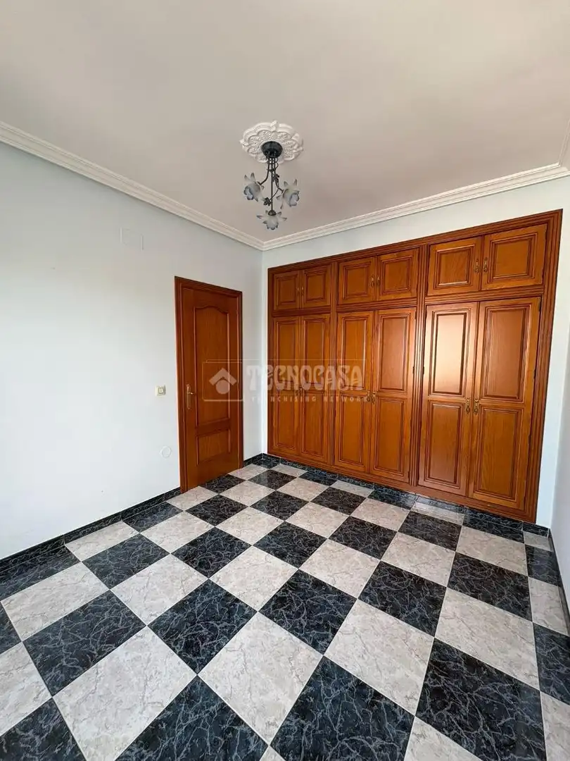 Habitación de Casa adosada en venta en Marmolejo con Aire acondicionado y Calefacción