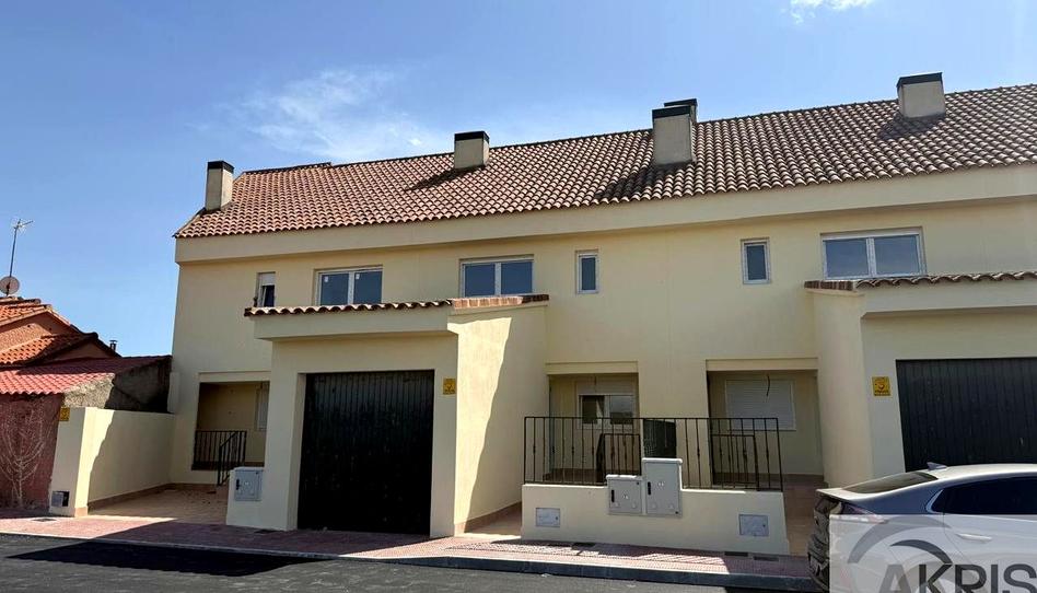 Photo 1 of Single-family semi-detached for sale in La Torre de Esteban Hambrán, Toledo