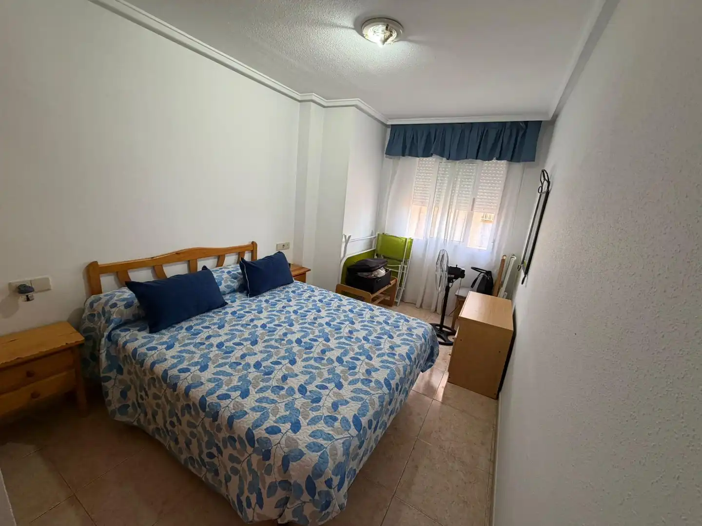 Dormitori de Apartament en venda en Torrevieja amb Terrassa, Moblat i Piscina comunitària