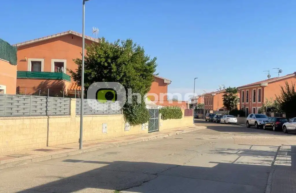 Adossat en venda a Calle Miguel de Unamuno, imagen 3