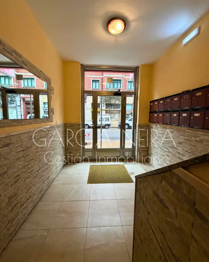 Piso en venta en Gijón  con Calefacción, Parquet y Amueblado
