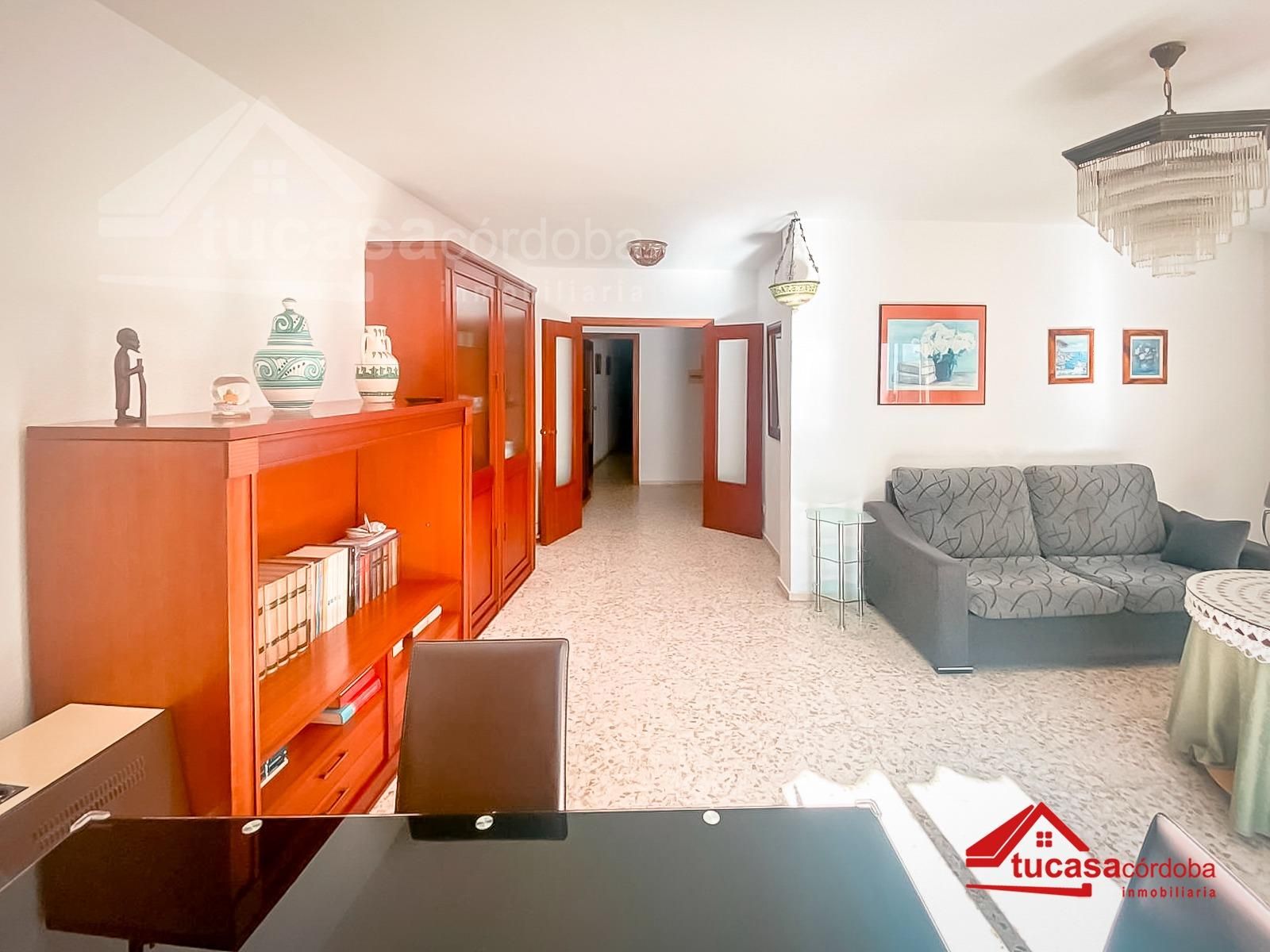 Sala d'estar de Pis en venda en  Córdoba Capital amb Aire condicionat, Calefacció i Balcó