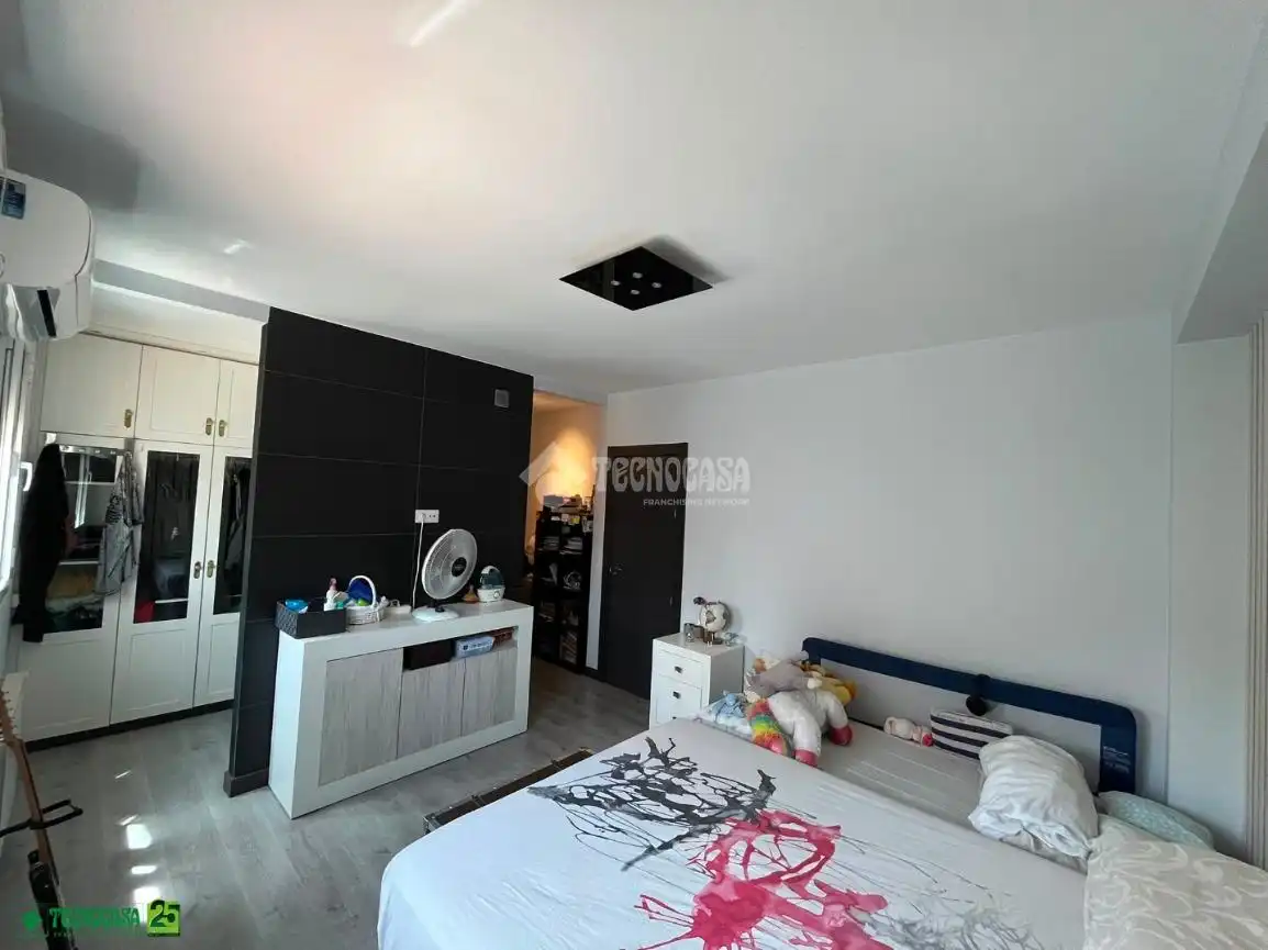 Habitación de Casa adosada en venta en Miguelturra con Aire acondicionado, Calefacción y Piscina comunitaria