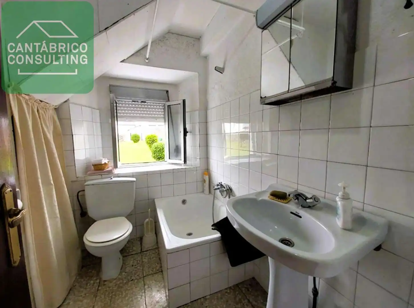 Baño de Casa o chalet en venta en Coaña con Trastero y Amueblado