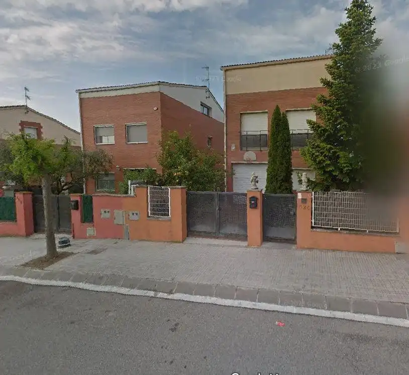 Casa amb piscina en venda a CATALUNYA 125, imagen 3