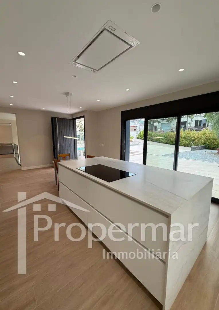 Casa amb piscina en venda a Tiana, imagen 10