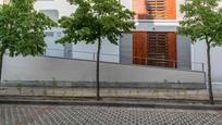 Vista exterior de Pis en venda en Sabiñánigo amb Calefacció, Jardí privat i Terrassa