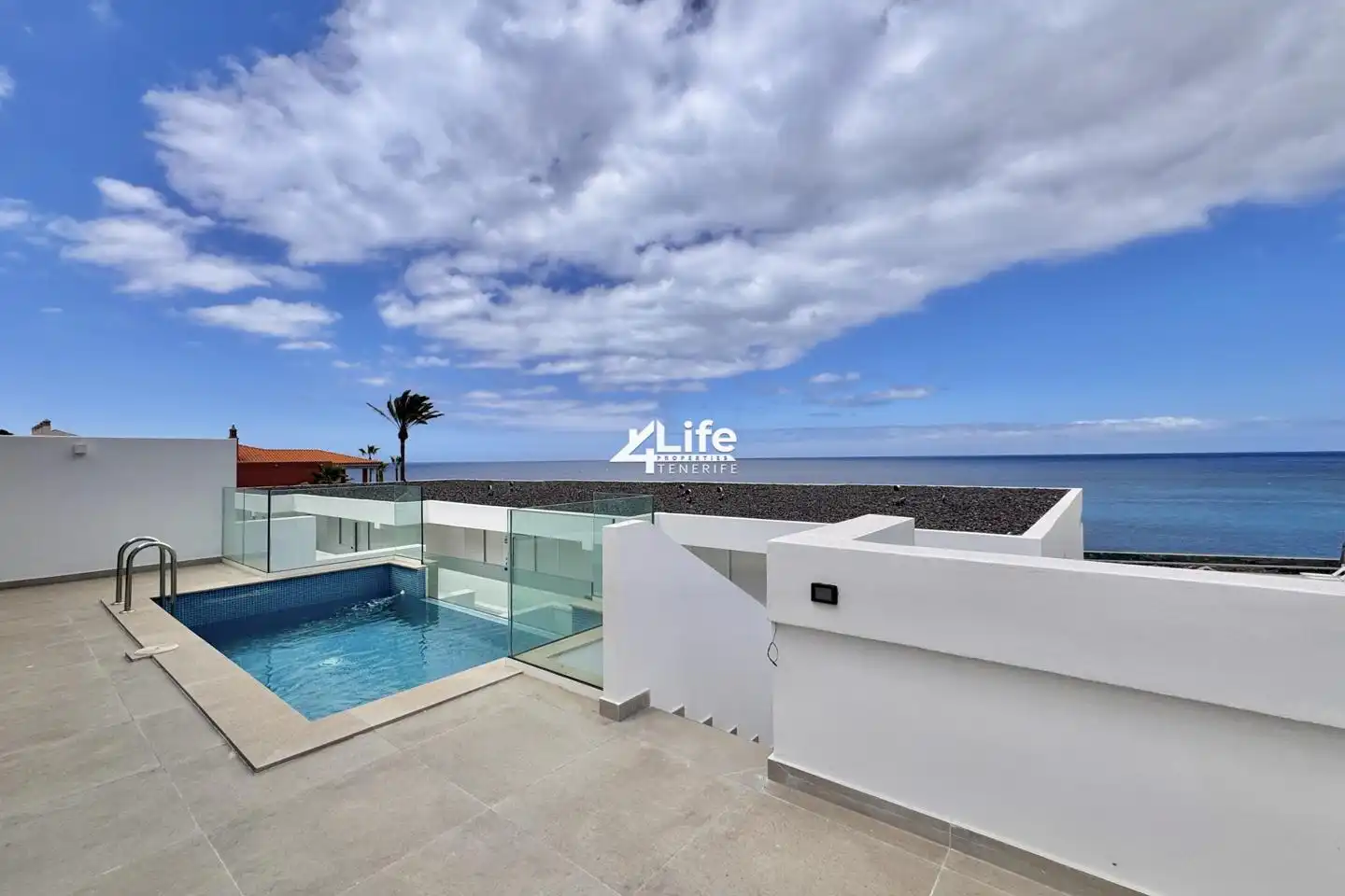 Apartment mit Pool zum Verkauf in Costa del Silencio