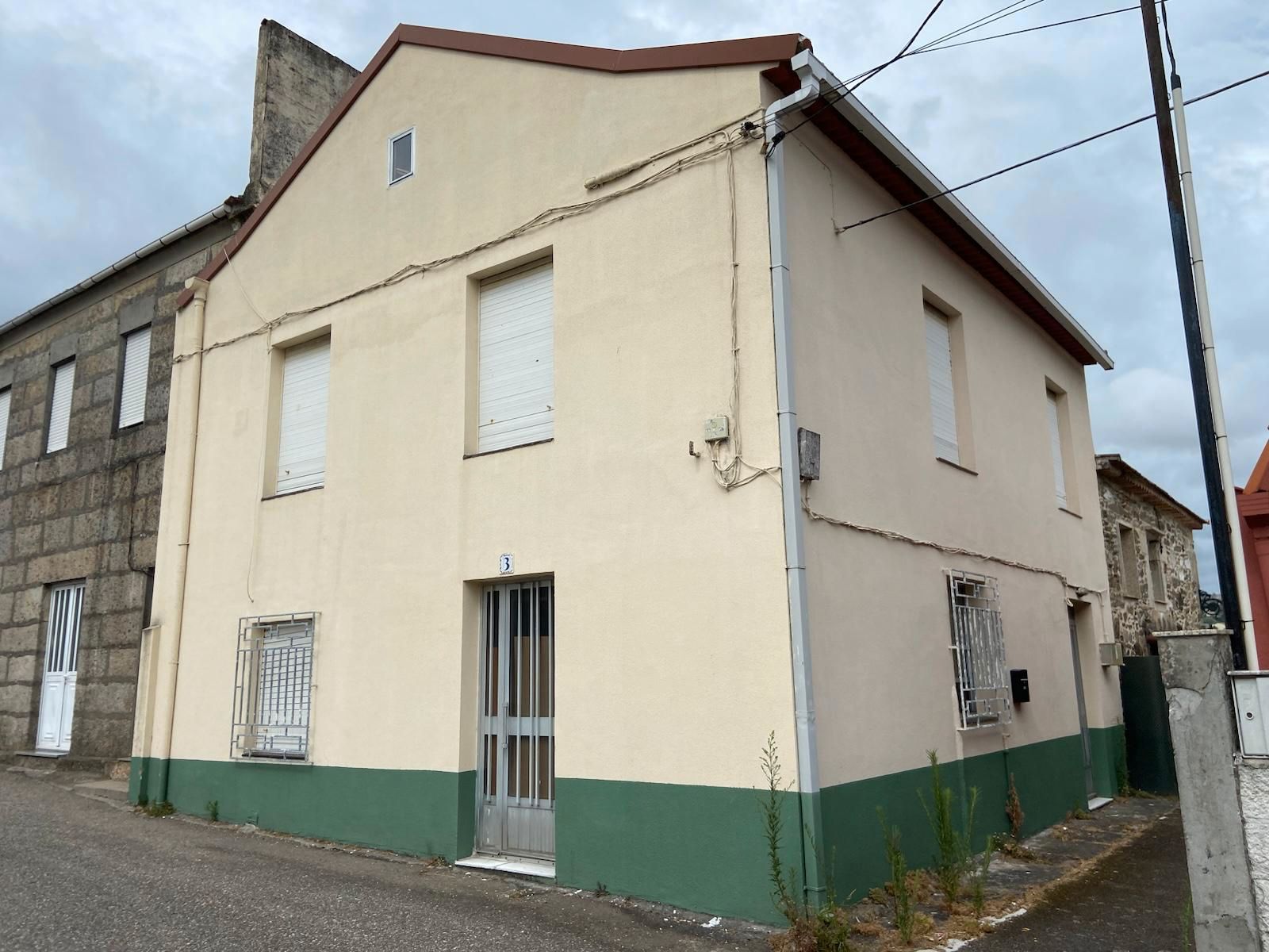 Vista exterior de Casa o xalet en venda en Vigo  amb Jardí privat i Traster
