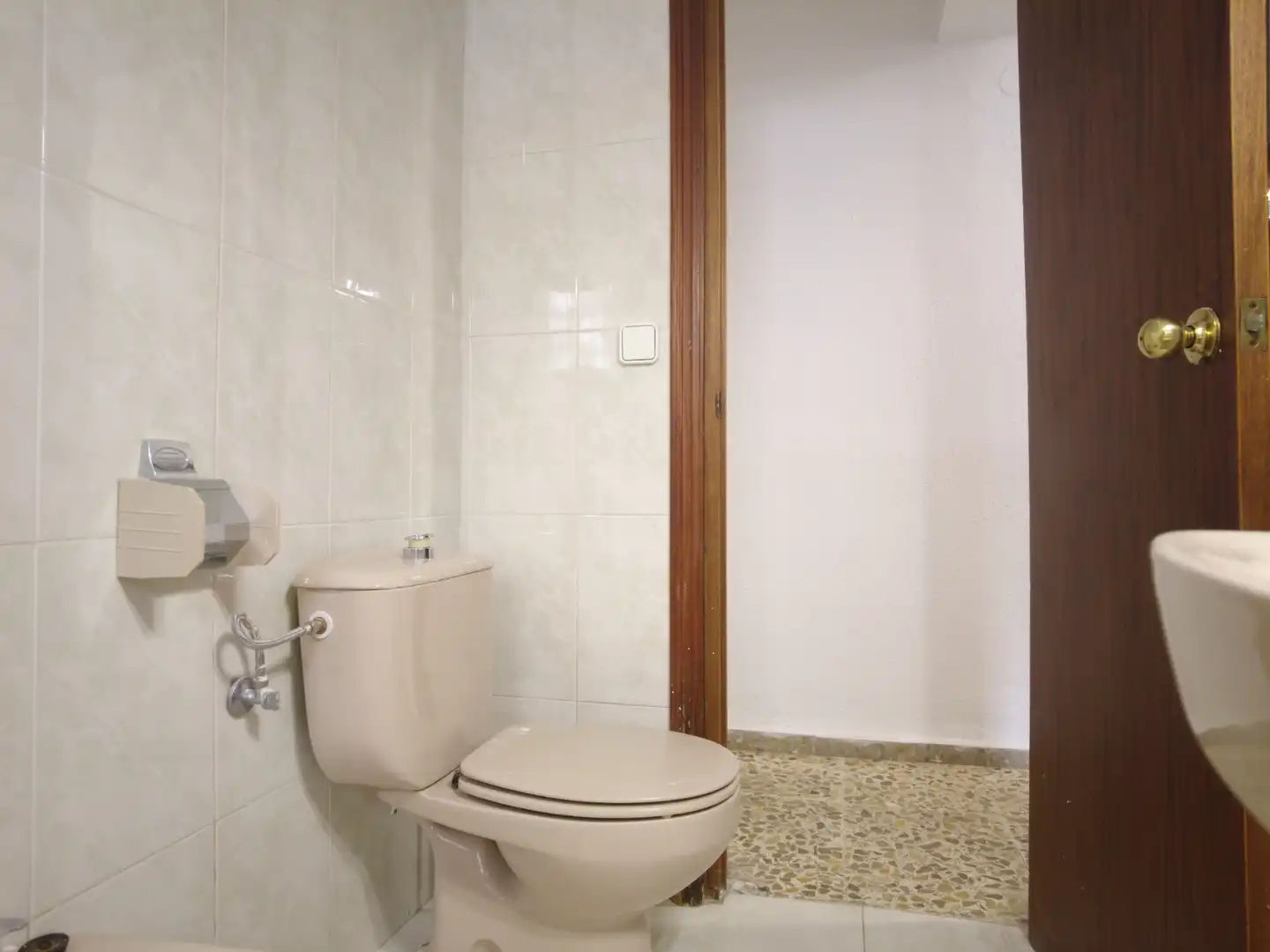 Baño de Piso en venta en Marbella con Amueblado y Balcón