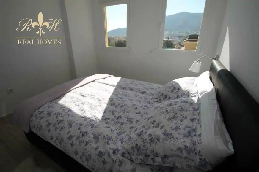 Habitación de Ático de alquiler en L'Alfàs del Pi con Aire acondicionado, Terraza y Piscina