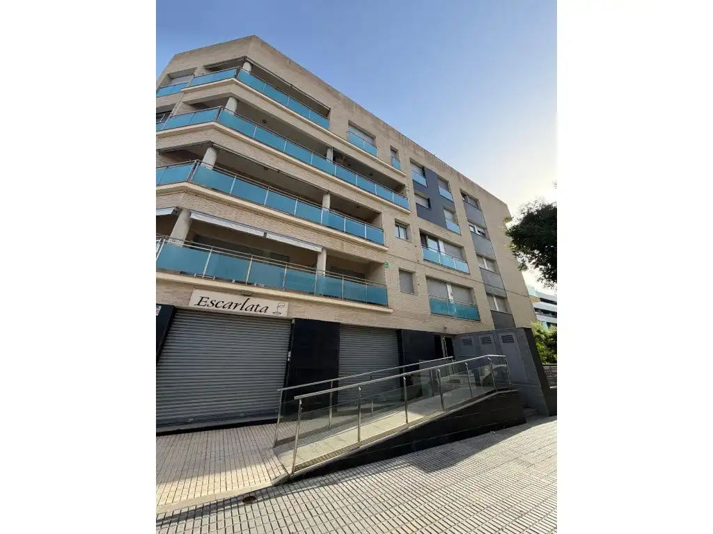 Appartamento con ascensore in vendita a Calle Xalet Del Bau, imagen 4