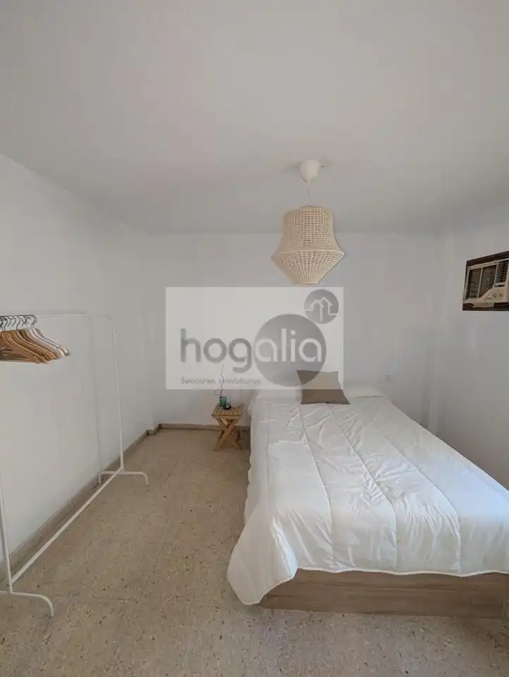 Bedroom of Ground floor for sale in Sevilla  with Furnished