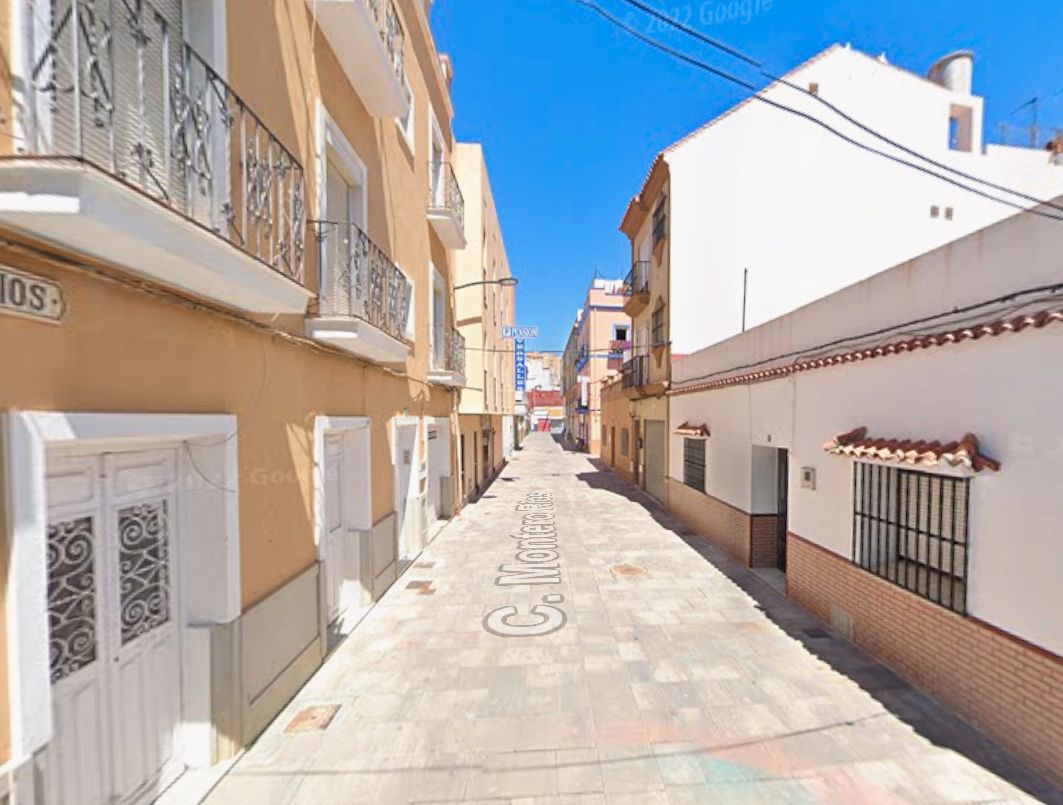Vista exterior de Piso en venta en Algeciras