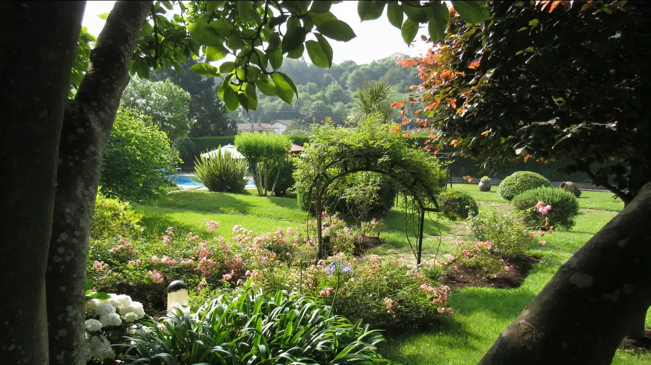 Jardí de Finca rústica en venda en Pravia amb Calefacció, Jardí privat i Parquet