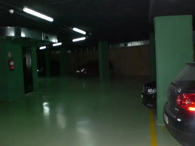 Parkplatz zur Miete in CALLE SICILIA 113, imagen 2