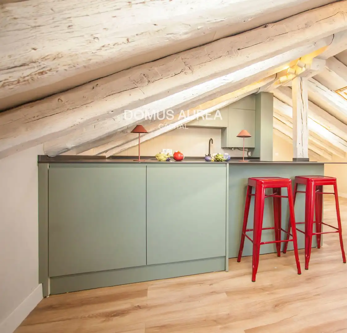 Cocina de Ático en venta en Madrid con Aire acondicionado, Terraza y Amueblado