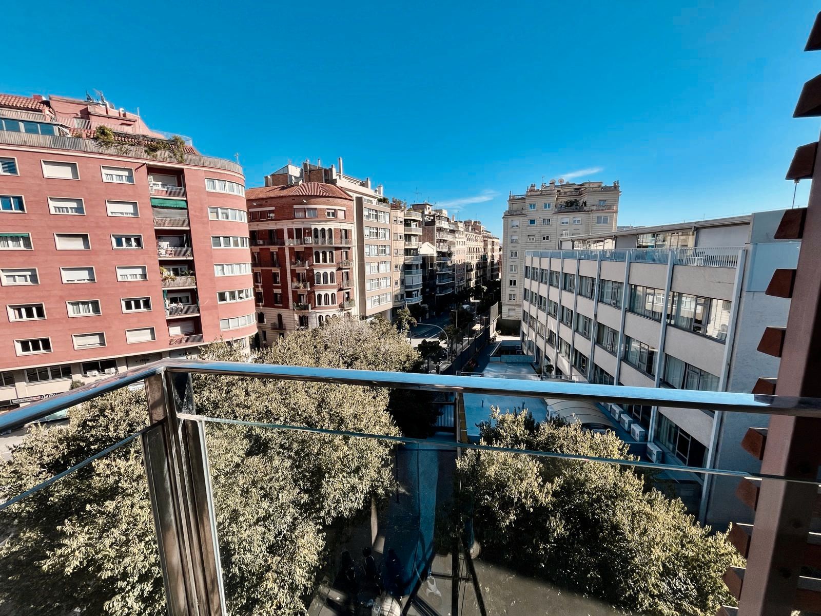 Exterior view of Duplex for sale in  Barcelona Capital  with Air Conditioner, Heating and Parquet flooring