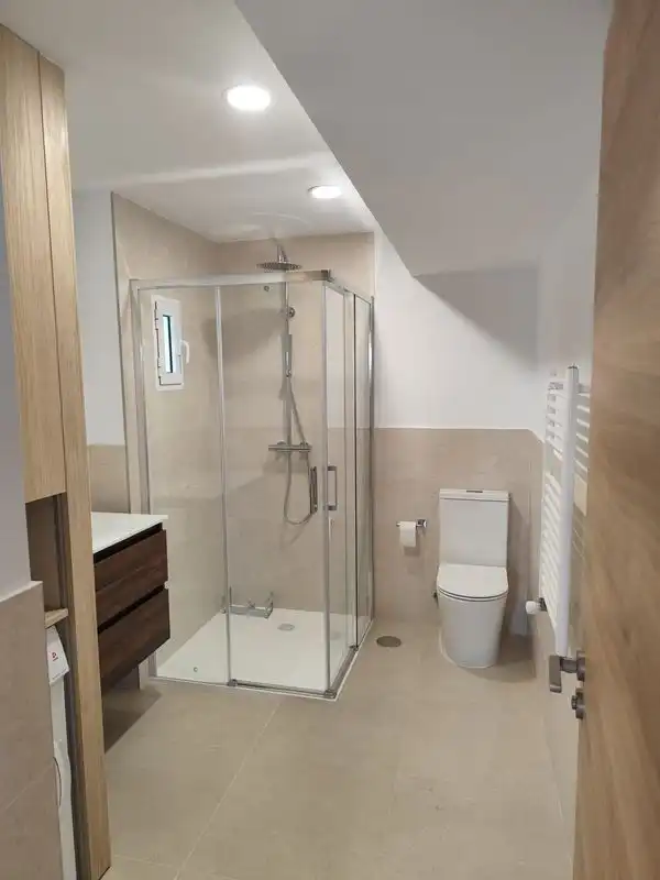 Bathroom of Flat for sale in Vigo   with Heating, Storage room and Furnished