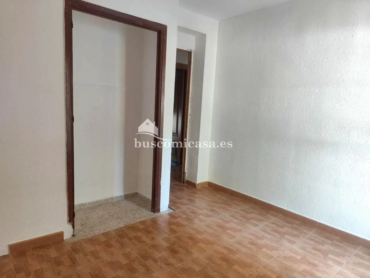 Habitación de Planta baja en venta en Jaén con Terraza y Balcón
