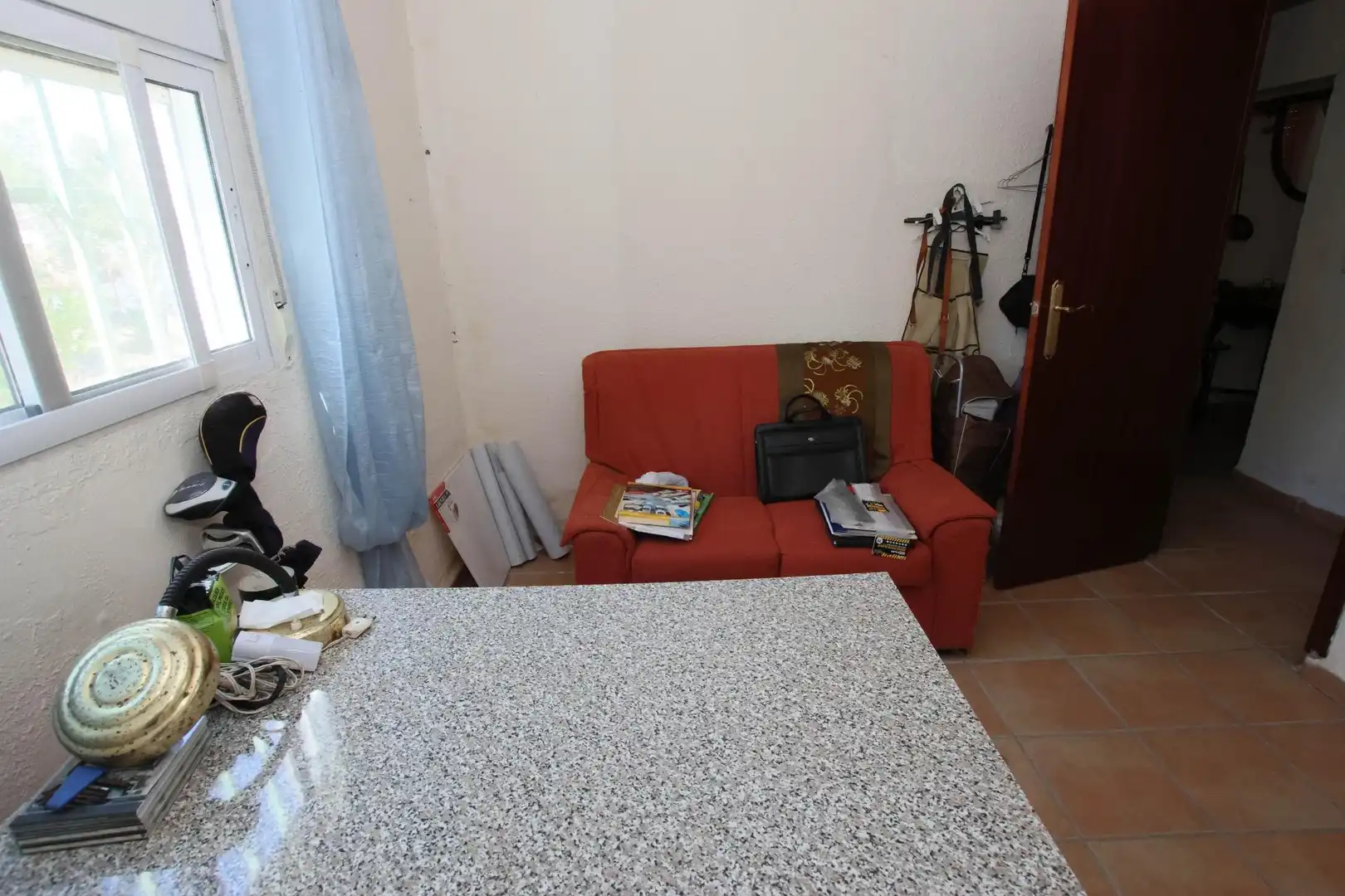 Sala d'estar de Finca rústica en venda en Badajoz amb Traster i Piscina