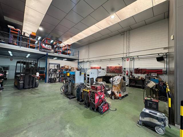 Nave industrial en Venta en Carrer Can Tapiola en Mas Rampinyo - Montcada Nova - Carrerada