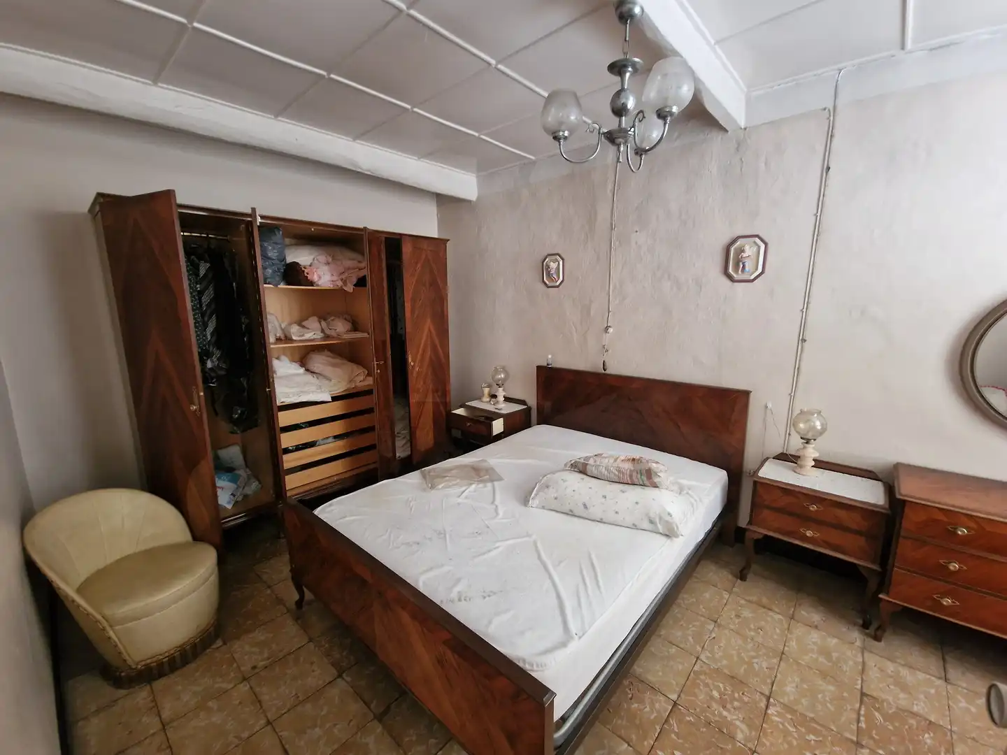 Dormitori de Casa adosada en venda en Narón amb Jardí privat