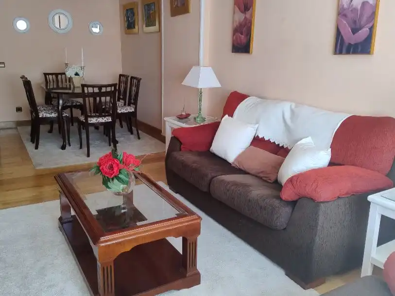Wohnzimmer von Wohnung zur Miete in Santiago de Compostela 